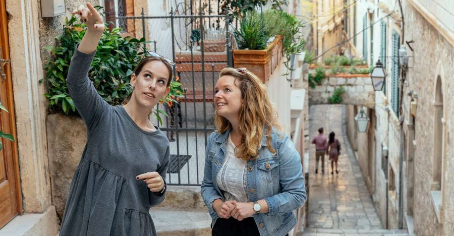 Dubrovnik: Hidden Gems and Highlights Private Walking Tour - Meeting at Restaurant Nautika near Pile Gate
