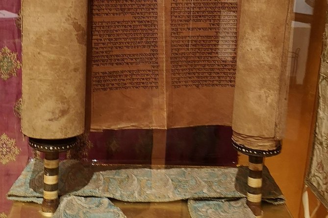 Dubrovnik Jewish Heritage Private Walking Tour - What the Guide Adds to the Experience