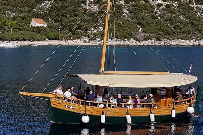 Dubrovnik Kayak Rental on Banje Beach - What to pack for two hours on the Adriatic