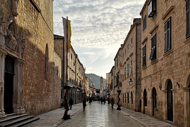 Dubrovnik Old City Private Tour - The Cathedral and Treasury