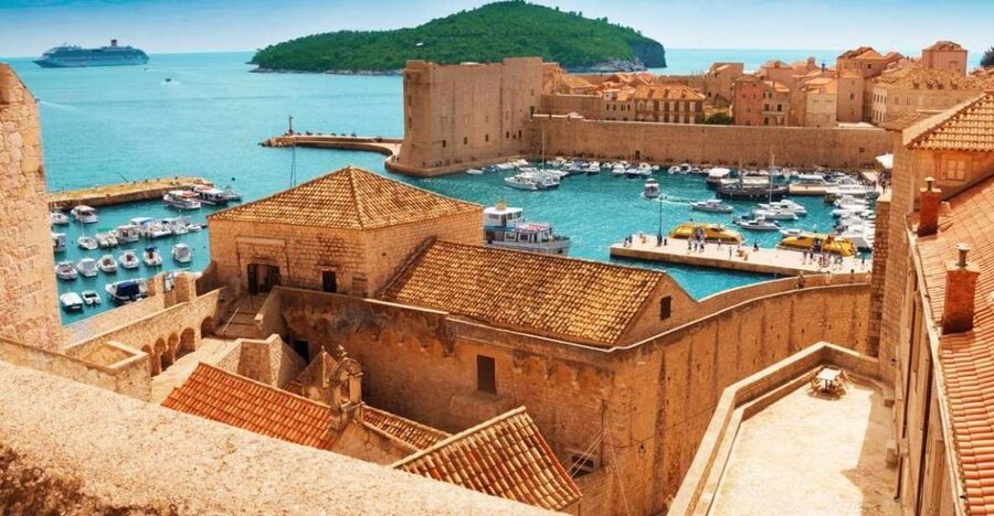 Dubrovnik: Old Town and City Walls Guided Walking Tour - Key points at a glance
