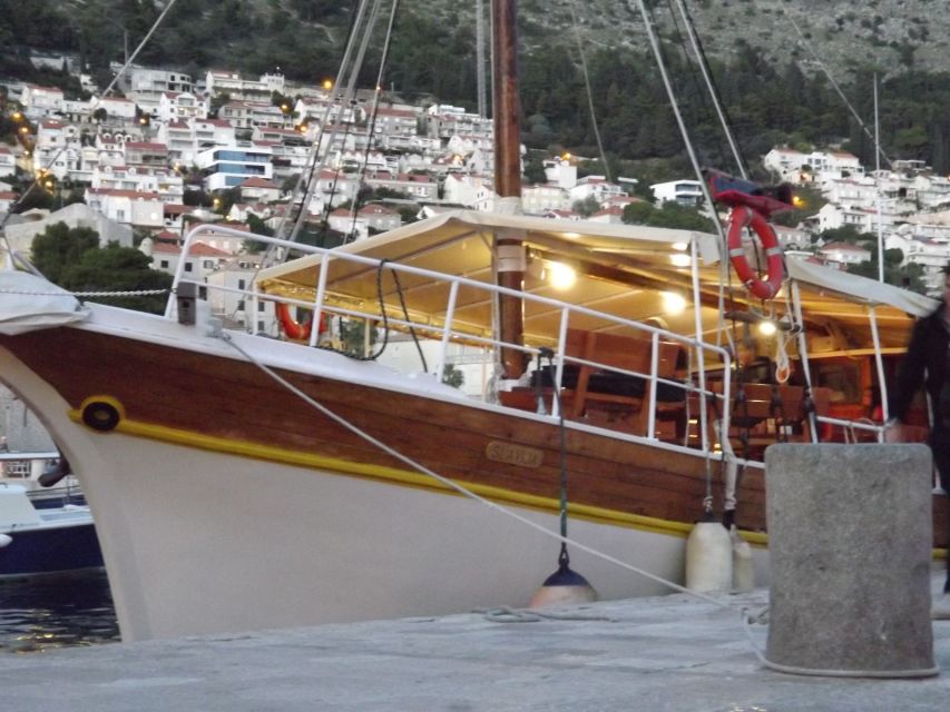 Dubrovnik: Old Town Cruise with Lunch - Should you book the Old Town Cruise with Lunch?