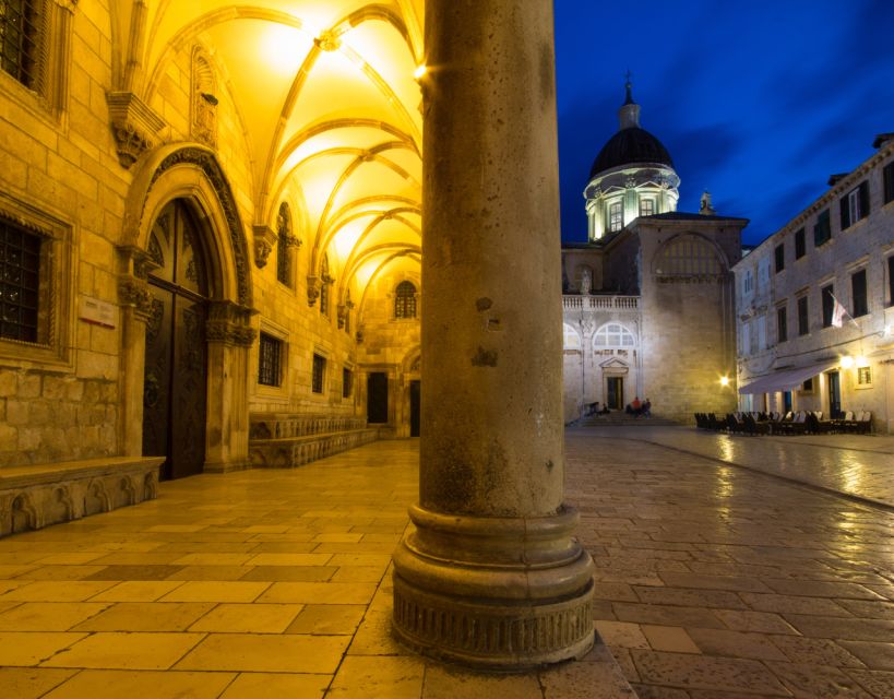 Dubrovnik: Old Town Highlights Guided Evening Walking Tour - Key points to know before booking