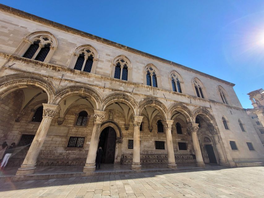 Dubrovnik: Old Town Highlights Tour with Audio Guide - Key points at a glance