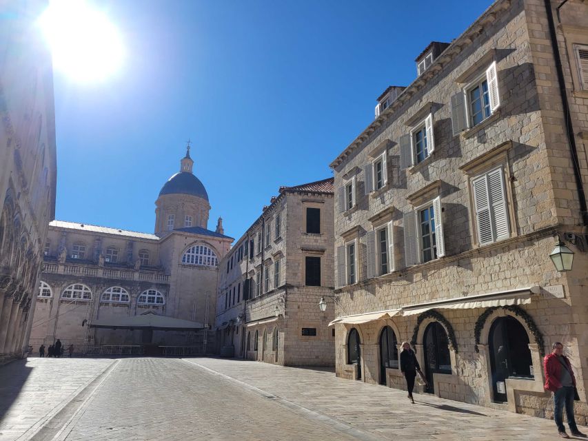 Dubrovnik: Old Town Highlights Tour with Audio Guide - What this $9 Dubrovnik tour actually gives you
