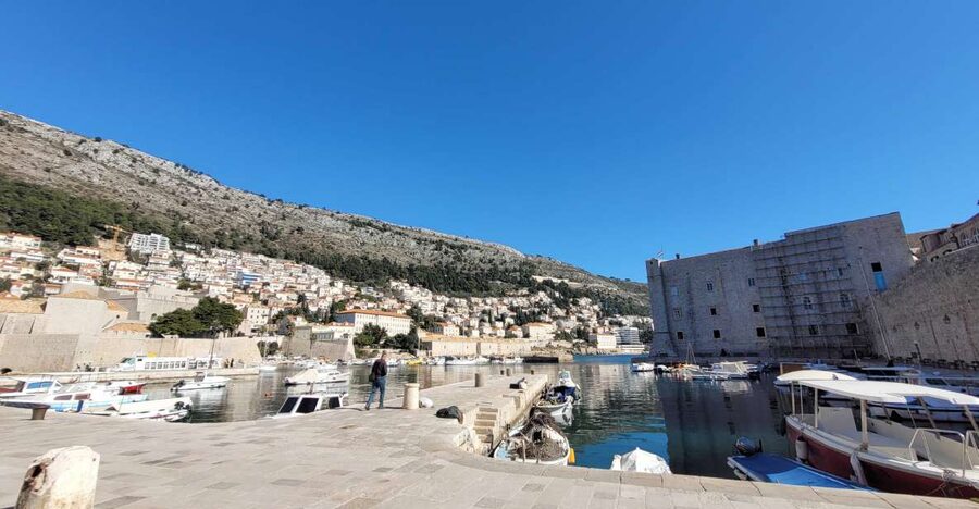 Dubrovnik: Old Town Highlights Tour with Audio Guide - Installing Navicup before you reach the Old Town