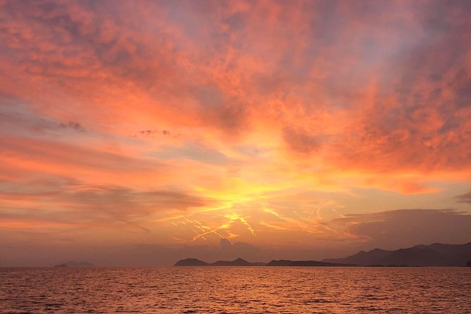 Dubrovnik Old Town Sunset Cruise - Timing and the return to port