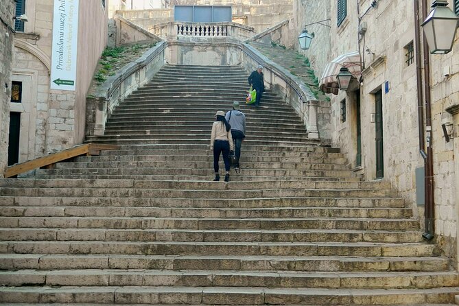 Dubrovnik: Old Town Walking Tour - Large Onofrio’s Fountain and the city’s water supply