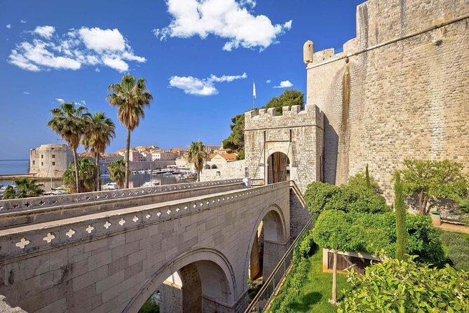 Dubrovnik Old Town Walking Tour with Audioguide - Dominican Monastery, Revelin Fortress, and Sponza Palace
