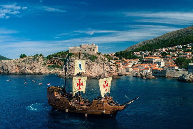 Dubrovnik Panoramic Cruise on a Wooden Galleon with a Live Show - Key points at a glance