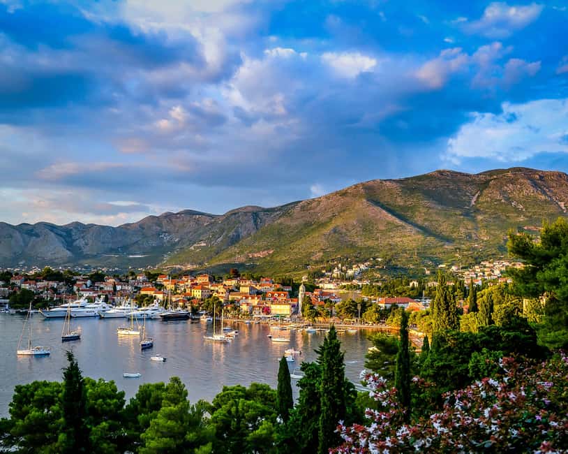 Dubrovnik: Panoramic Drive & Dubrovnik Old Town Walking Tour - Key points at a glance