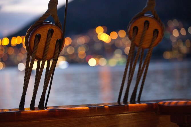 Dubrovnik Panoramic Night Cruise with Karaka - Who will get the most from this short cruise