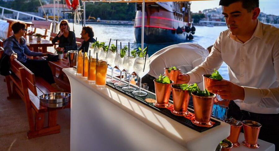 Dubrovnik: Panoramic Sunset Cocktail Cruise Around Old Town - Bruschetta, canapés, fruit, and ice cream