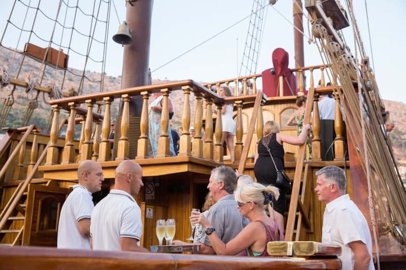 Dubrovnik: Panoramic Sunset Cruise on Karaka Ship - Boarding at the Old Town port