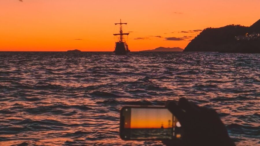 Dubrovnik: Private Boat Cruise at Sunset with Champagne - Key points to know before you book