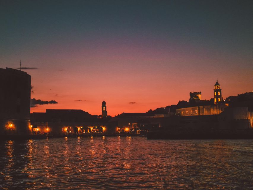 Dubrovnik: Private Boat Cruise at Sunset with Champagne - The skipper makes the difference