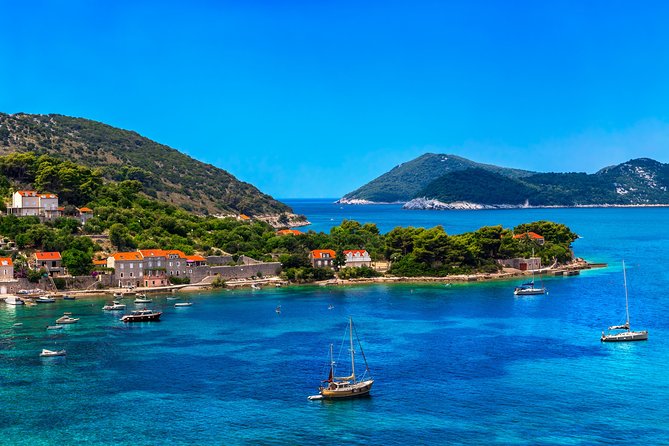Dubrovnik: Private Boat Tours to Elaphite Islands - Šunj Beach is your sandy break
