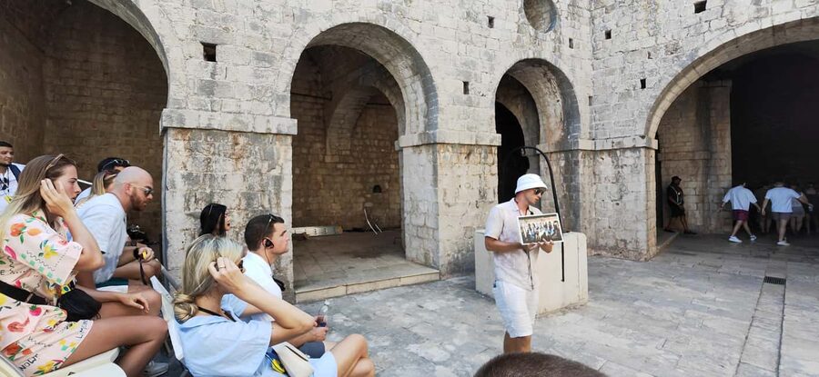 Dubrovnik: Private Game of Thrones Tour: Inside Look - Rector’s Palace, Dominican Monastery, and the final stops