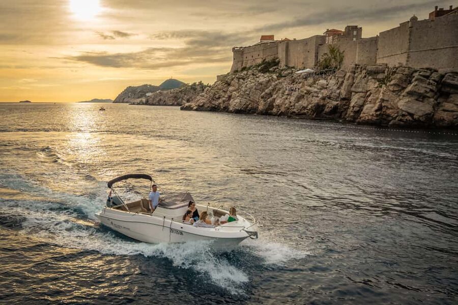 Dubrovnik Private Speedboat Tour to Elaphite Islands - Why a private boat makes sense in Dubrovnik