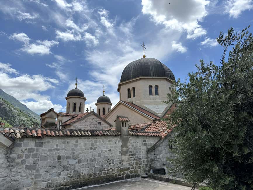 Dubrovnik: Private Tour to Montenegro, Kotor, and Perast - What the private format adds