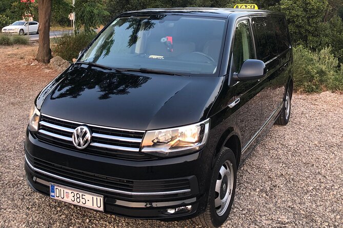 Dubrovnik Private Transfer & Taxi Service - A driver who does more than point toward the hotel