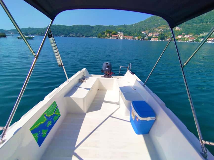 Dubrovnik: Rent a fun and easy to use boat without license - Safety and Support for First-Time Boaters