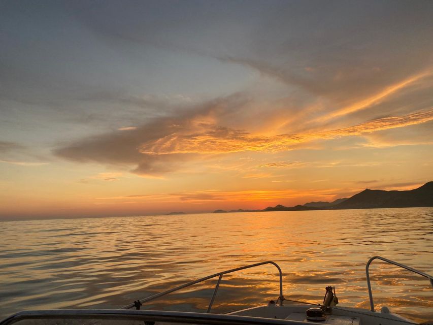 Dubrovnik: Romantic Sunset Cruise - Finding the boat at the Old Town port