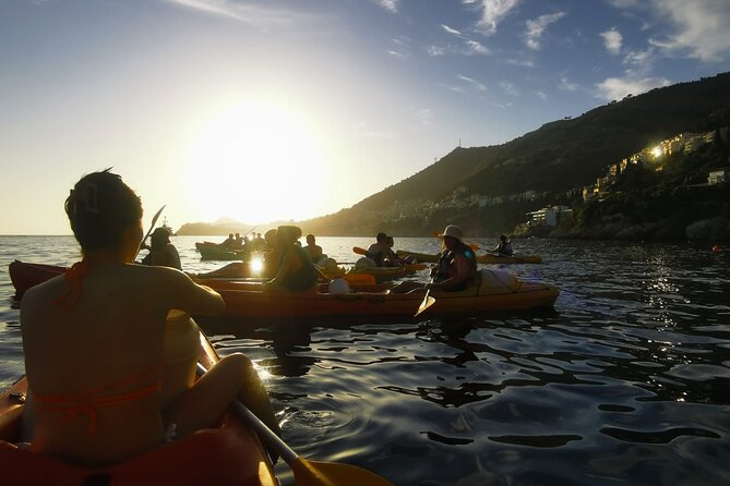 Dubrovnik: Sunset Kayak & Snorkel Tour with Wine & Water - Passing Lokrum without landing