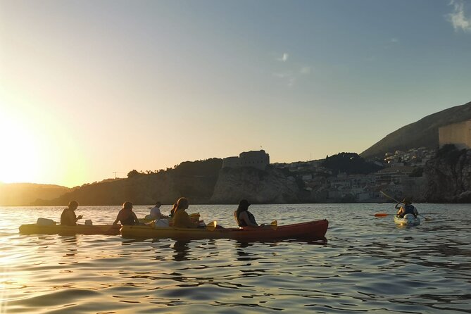 Dubrovnik: Sunset Kayak & Snorkel Tour with Wine & Water - Who should book this kayak tour