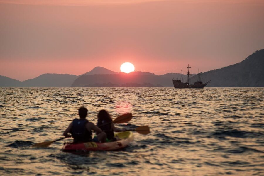 Dubrovnik: Sunset Kayaking and Snorkeling Tour - Choosing between 2 hours and 3 hours