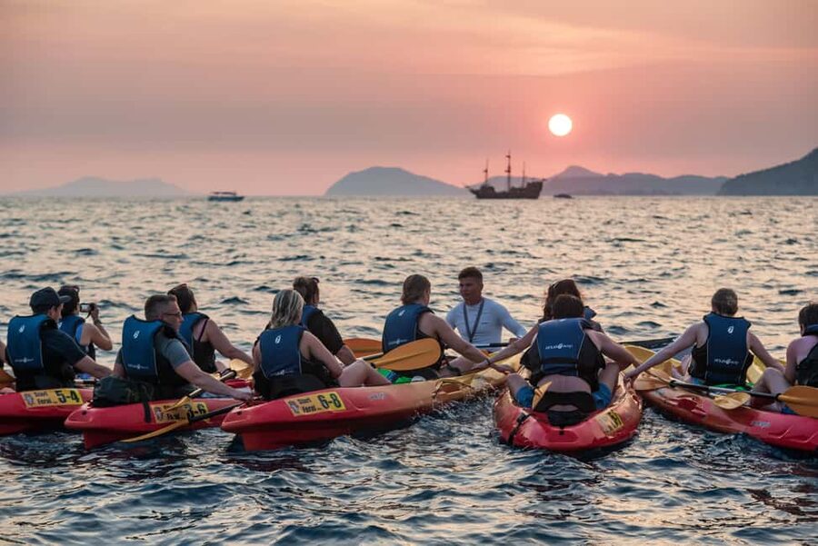 Dubrovnik: Sunset Kayaking and Snorkeling Tour - The physical side, without sugarcoating it