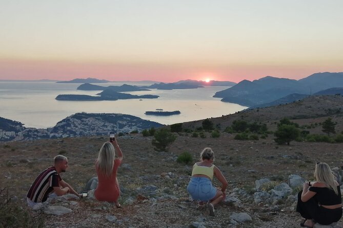 Dubrovnik sunset panorama & wine - Wine and olive oil make the viewpoint feel personal