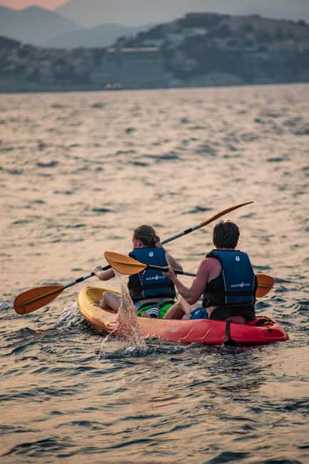 Dubrovnik: Sunset Sea Kayaking Tour - Why seeing Dubrovnik from the sea matters