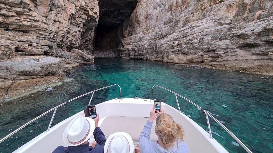 Dubrovnik: Sunset Tour With Panorama Of City Walls - Caves, villas, and Game of Thrones locations