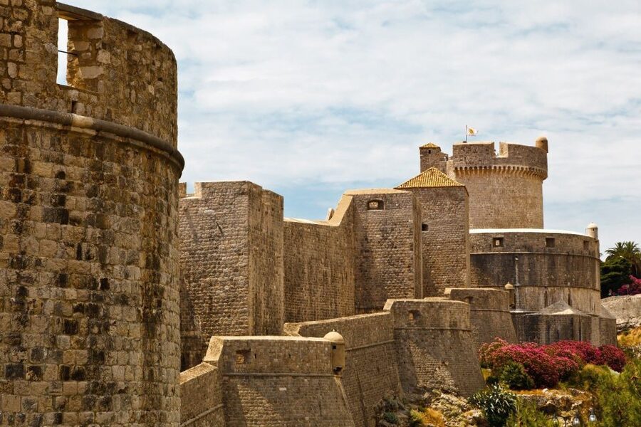 Dubrovnik: Walls and Wars Walking Tour - From medieval threats to the 1991 Homeland War
