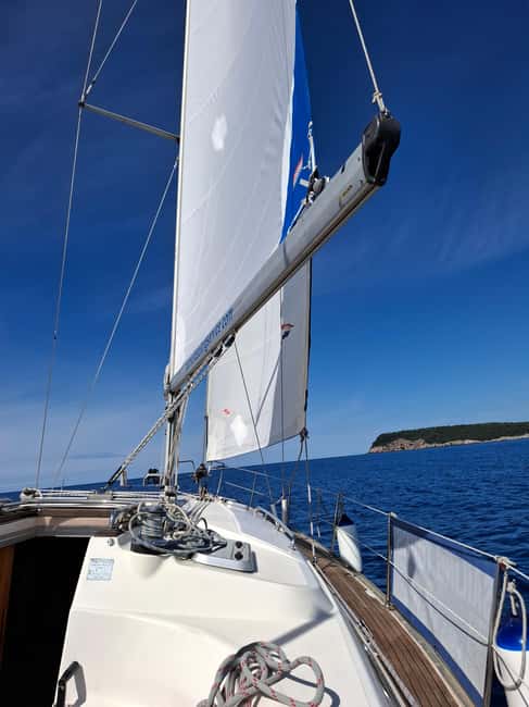 Dubrovnik yacht cruise-Elafity islands & Blue cave - What the $153 price really buys you