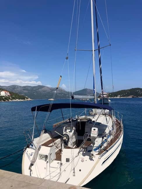 Dubrovnik yacht cruise - Private tour to Elafity & Blue cave - The first 75 minutes toward the Elaphiti Islands