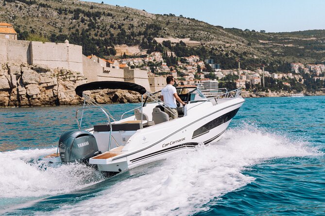 Elaphite Islands Luxury Private Boat Tour with Cap Camarat 7.5 - Drinks, towels, snorkeling gear, and the GoPro