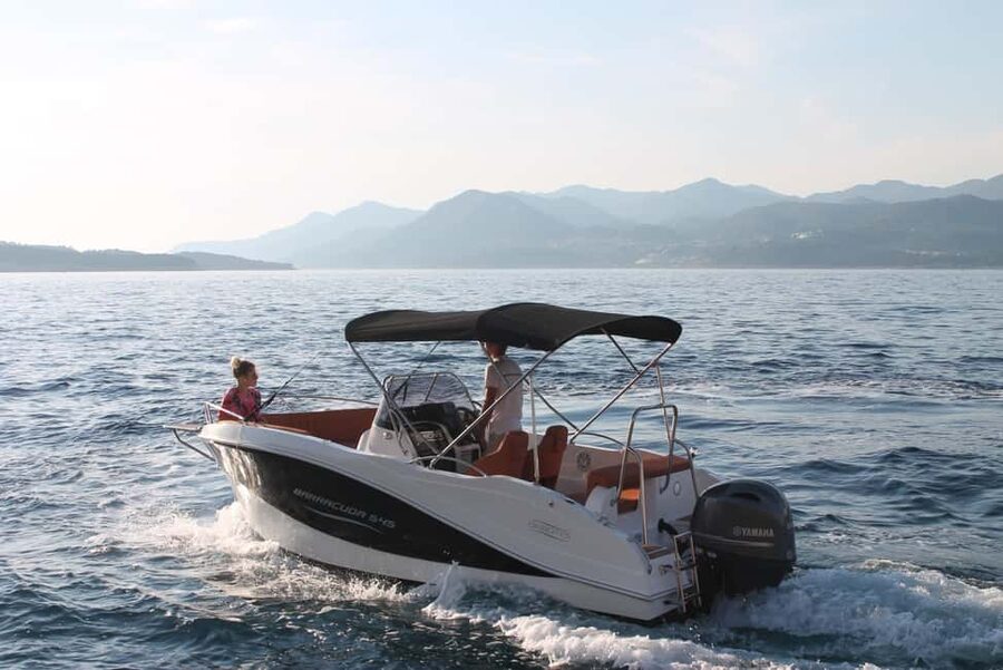 Elaphite Islands: Private boat tour (Barracuda 545) - Four hours or eight hours?
