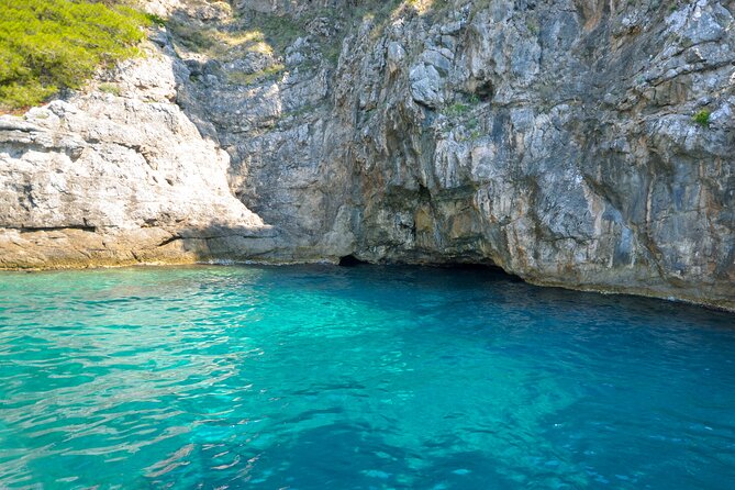 Elaphiti, 3 islands - 4 locations - Lopud gives you the gentlest first stop