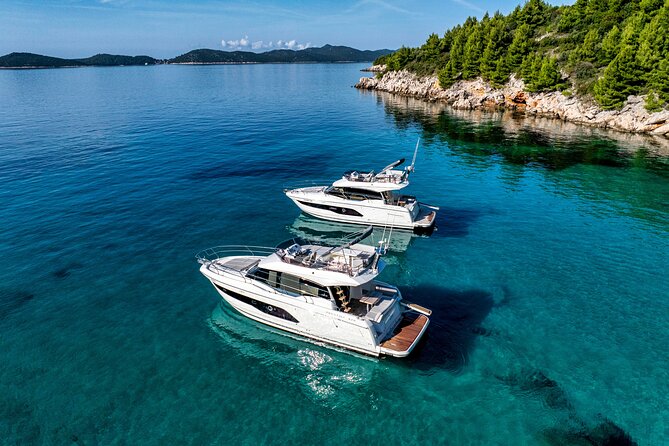 Exclusive Luxury Yacht Tour of the Elaphiti Islands - What is included on the boat