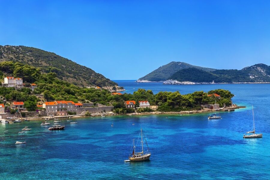 From Dubrovnik: Elaphite Islands Day Trip with Lunch - Who should book this excursion