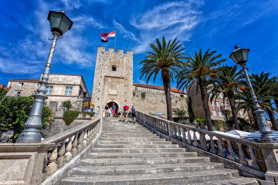 From Dubrovnik: Island of Korčula with wine tasting - A family winery on the Pelješac Peninsula
