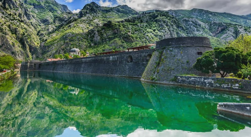 From Dubrovnik: Montenegro Coast Full-Day Trip - Pickup from Dubrovnik and the road south