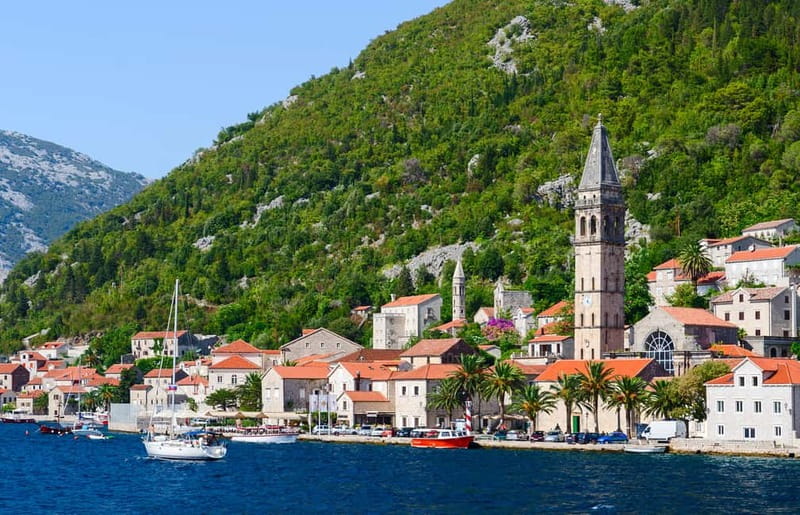 From Dubrovnik: Montenegro Day Trip with Cruise in Kotor Bay - Perast: Baroque streets and a short first stop