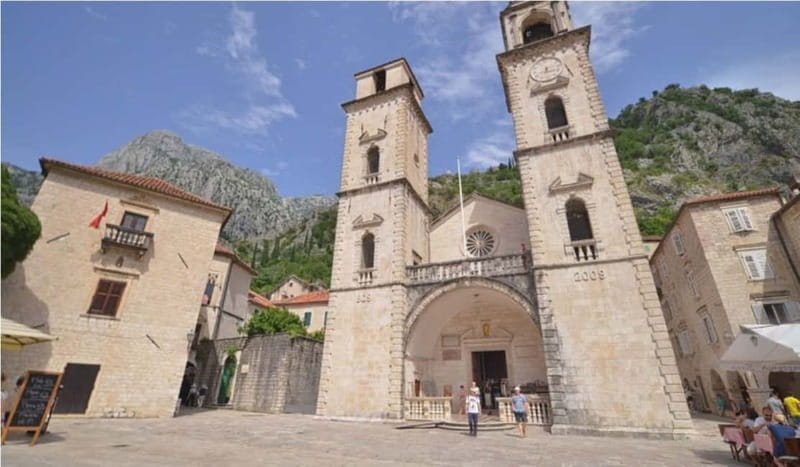 From Dubrovnik: Montenegro Day Trip with Cruise in Kotor Bay - Who should book this day trip