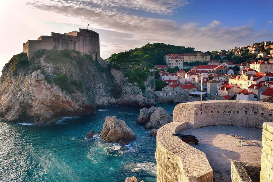 From Makarska : Dubrovnik Guided Tour & Free Time - The Coastal Drive in a Modern Vehicle