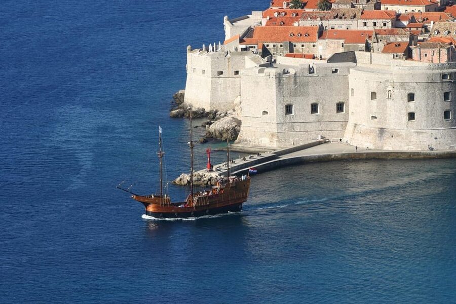 From Split: Dubrovnik Day Trip incl. Stop in Ston - Why Ston makes this Split to Dubrovnik trip better