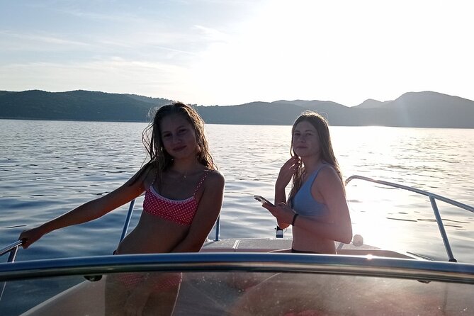 Full- Day Private Speedboat Tour in Dubrovnik on Elaphiti Islands - Two hours at Šunj Beach
