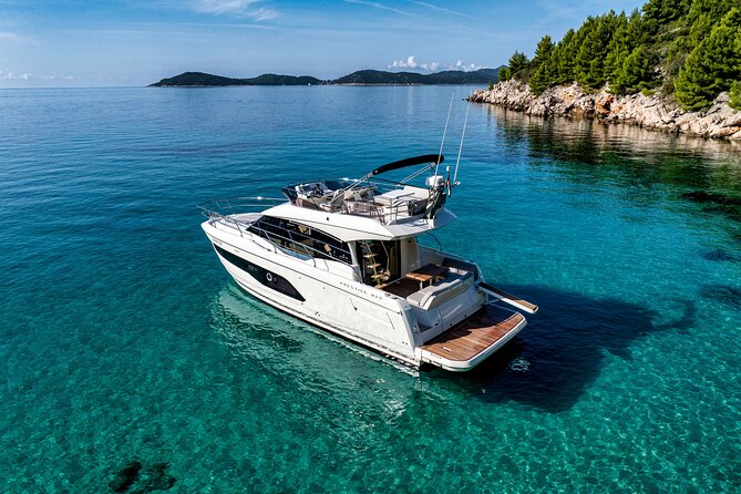 Full-Day Private Yacht Tour to the Elafiti Islands - Šipan combines lunch with a quiet bay